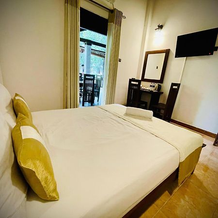 Hotel Grand Casa Kandy Buitenkant foto